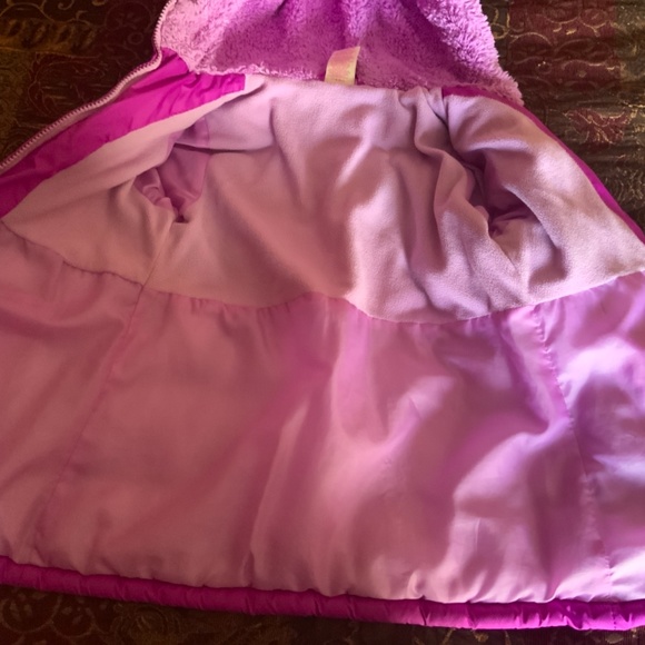 Jacket 🧥 - Picture 4 of 6